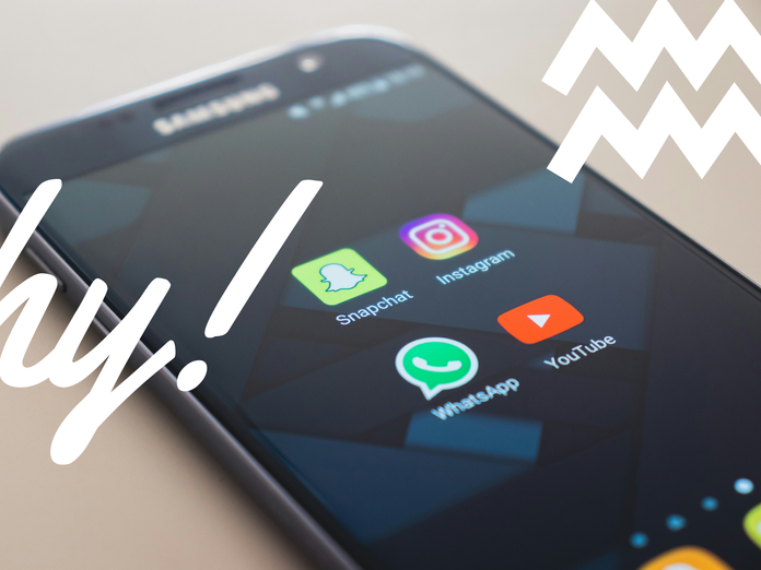 Handy mit Snapchat, Instagram, WhatsApp und YouTube Applikationen.