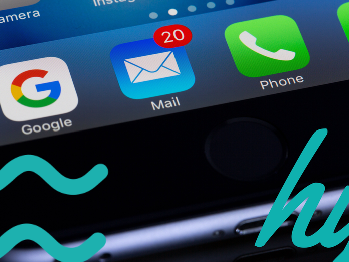 E-Mail Logo auf Smartphone