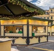Punsch- und Crêpesstand Weihnachtsmarkt Schönbrunn