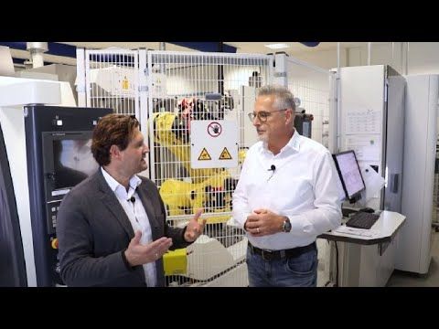 VLOG: The µCMM in an automated manufacturing cell