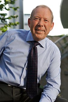 Reinhard Bauer