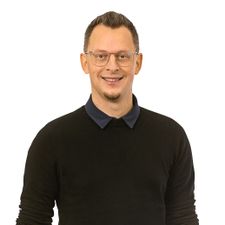 Ansprechpartner:in